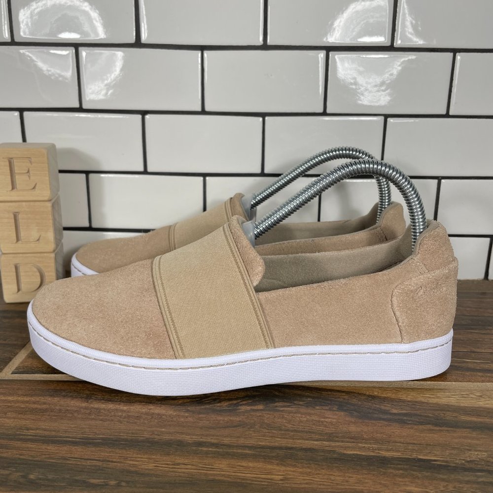 Clarks Pawley Wes Shoes Womens Size 8.5 Sand Suede Casual Comfort Slip On